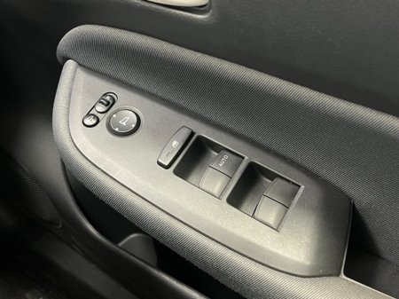 2022 Honda Fit 1.5 e:HEV BASIC Automatic, Reversing camera €17,895 thumbnail