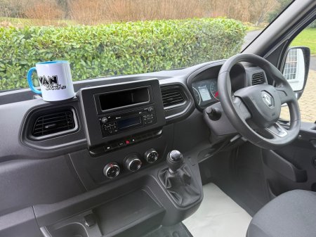 2022 Renault Master 135  BUSINESS NO VAT €22,750 thumbnail