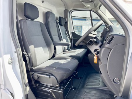 2023 Nissan Interstar - thumbnail 15