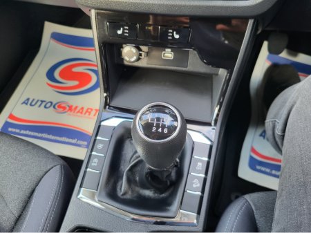 2024 Ssangyong Korando - thumbnail 24