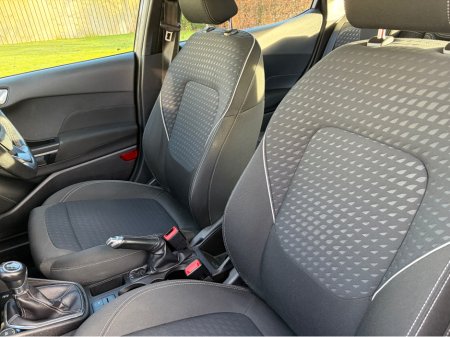 2018 Ford Fiesta ZETEC €9,950 thumbnail