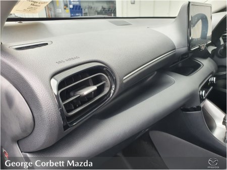 2025 Mazda Mazda2 - thumbnail 21