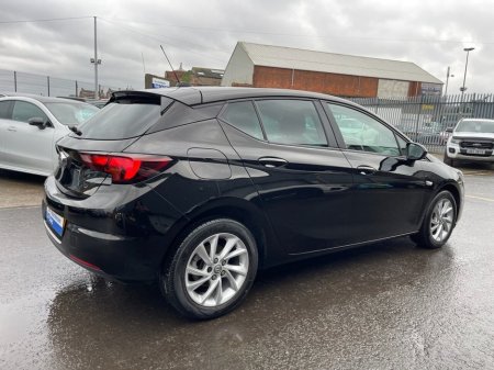 2020 Vauxhall Astra 1.5 Turbo D Business Edition Nav Hatchback 5dr Diesel Manual Euro 6 (s/s) (105 ps) thumbnail