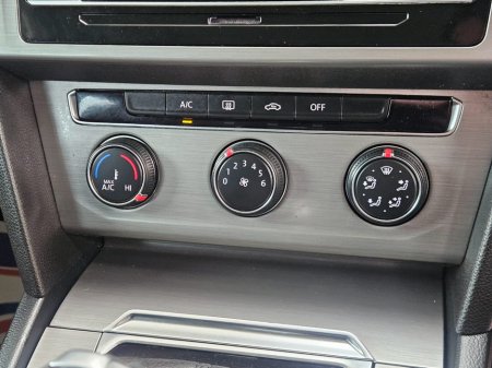 2018 Volkswagen Passat - thumbnail 10