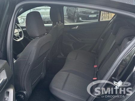 2023 Ford Focus ST-LINE 1.0T 125PS €24,950 thumbnail