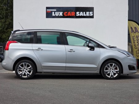 2016 Peugeot 5008 - photo 2