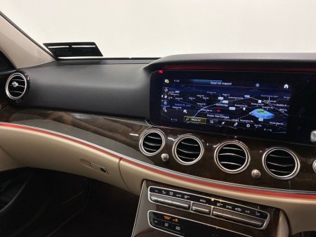 2021 Mercedes-Benz E Class - thumbnail 18