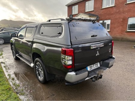 2020 Mitsubishi L200 INSTYLE  AUTO CREWCAB PICK UP thumbnail