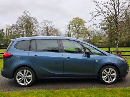 2013 Vauxhall Zafira - view 2