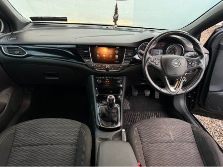 2017 Opel Astra ASTRA+ SRI 1.0T 105PS S/S 5DR €10,950 thumbnail