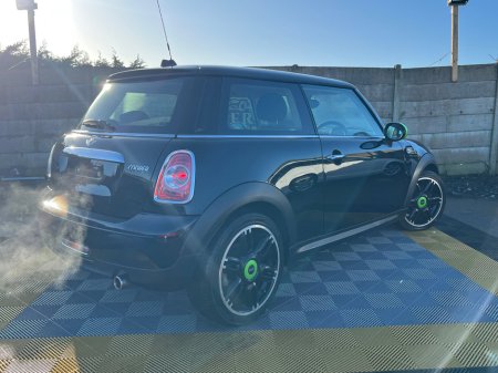 2013 MINI Hatch  €8,950 thumbnail