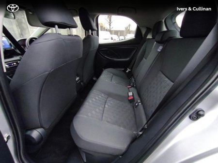 2024 Toyota Yaris Yaris Hybrid 115 Luna €25,750 thumbnail