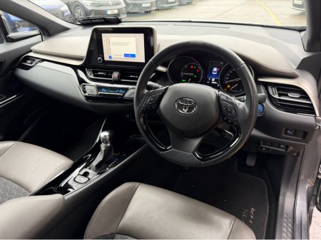 2023 Toyota C-HR HYBRID..#12 MONTH WARRANTY INCLUDED .. FINANCE AVAILABLE €22,750 thumbnail