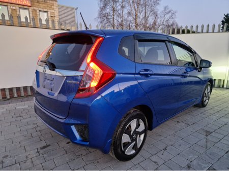 2013 Honda Fit 1.3 PETROL AUTO HYBRID €7,995 thumbnail