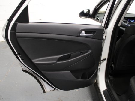 2017 Hyundai Tucson - thumbnail 29