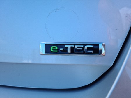 2024 Skoda Octavia - view 4