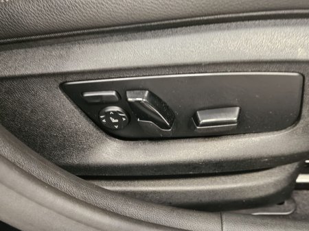 2023 BMW 5 Series 530e xDrive M Sport €39,950 thumbnail