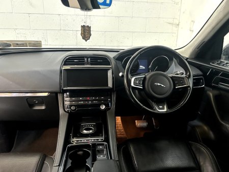 2020 Jaguar F-Pace - thumbnail 7