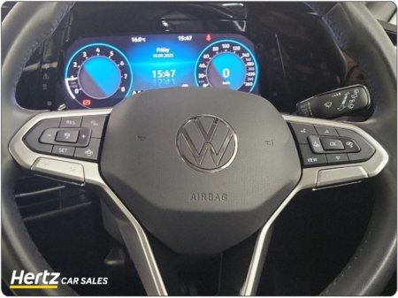 2024 Volkswagen Golf LIFE 110HP TSI Petrol Manual €25,495 thumbnail