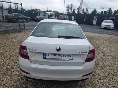 2016 Skoda Octavia - thumbnail 5