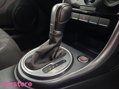 2017 Volkswagen Beetle - thumbnail 19