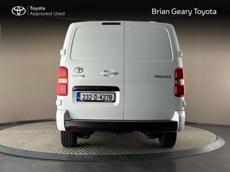 2023 Toyota Proace 2.0 (140HP) GX LWB €23,537 thumbnail