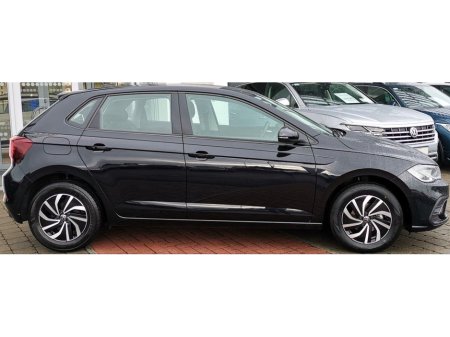 2024 Volkswagen Polo Life 1.0 TSI 95HP *REARVIEW CAMERA, APP CONNECT, CALL US TODAY* €22,995