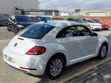 2017 Volkswagen Beetle - thumbnail 9