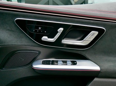 2024 Mercedes-Benz EQE - thumbnail 19