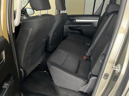 2023 Toyota Hilux - thumbnail 7