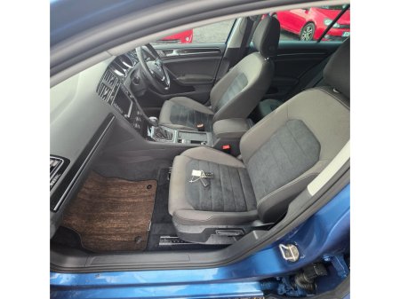 2017 Volkswagen Golf 1.4 TSI 3DR 150HP Highline €15,950 thumbnail