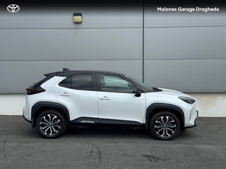 2023 Toyota Yaris Cross - thumbnail 3