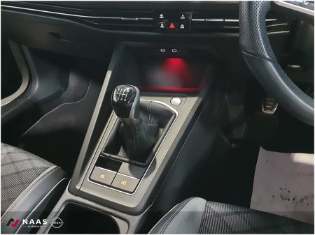 2022 Volkswagen Golf R-LINE 1.5 TSI 130HP 5DR €25,445 thumbnail