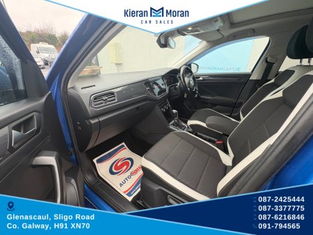 2018 Volkswagen T-Roc SPORT 2.0 TDI 5DR €21,950 thumbnail