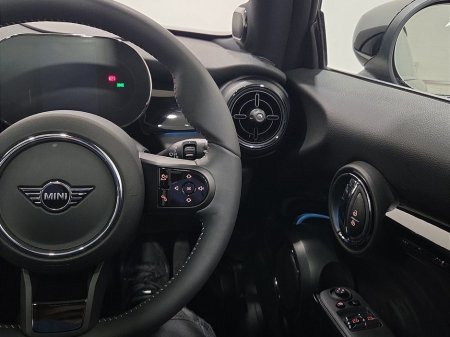 2023 MINI Hatch Electric Level 3 €24,950 thumbnail