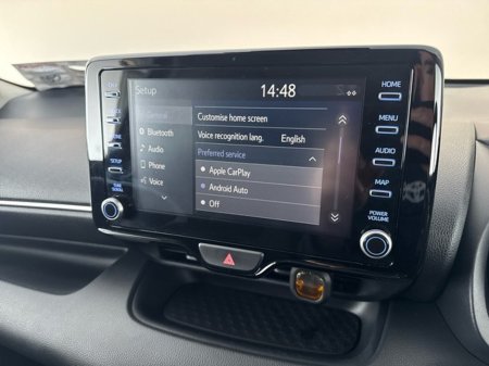 2023 Toyota Yaris Hybrid LunaSport €24,950 thumbnail