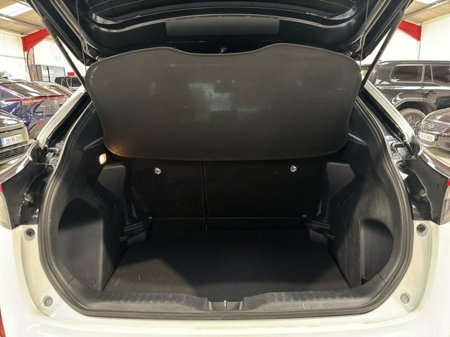 2023 Toyota Yaris Cross LUNA SPORT HYBRID AUTO €29,950 thumbnail