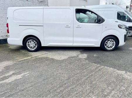 2022 Opel Vivaro - view 4