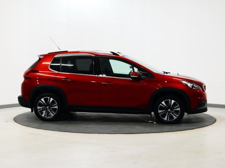 2018 Peugeot 2008 - thumbnail 2