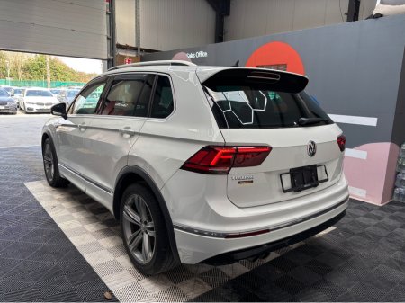 2017 Volkswagen Tiguan - thumbnail 4