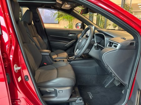 2026 Toyota Corolla Cross - thumbnail 12