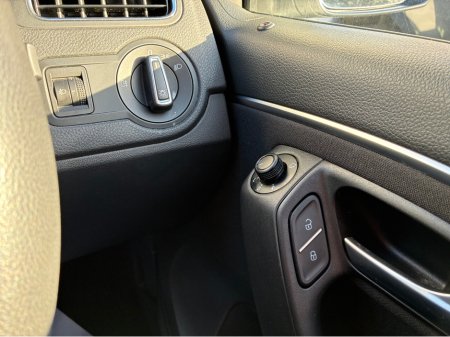 2016 Volkswagen Polo 1.2i TSI Petrol Automatic Trendline €13,500 thumbnail