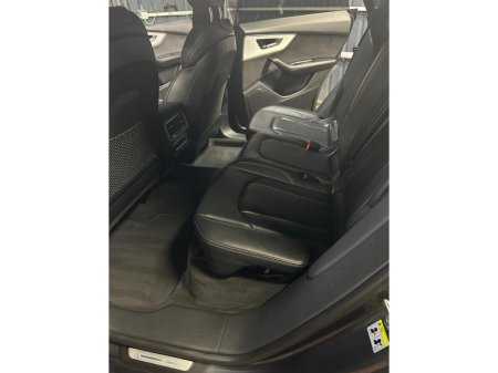 2021 Audi Q8 3.0TFSI e 55 S Line €64,950 thumbnail