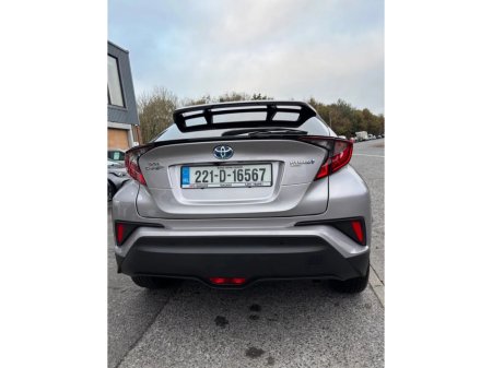 2022 Toyota C-HR 1.8 HYBRID SPORT BITONE €23,000 thumbnail