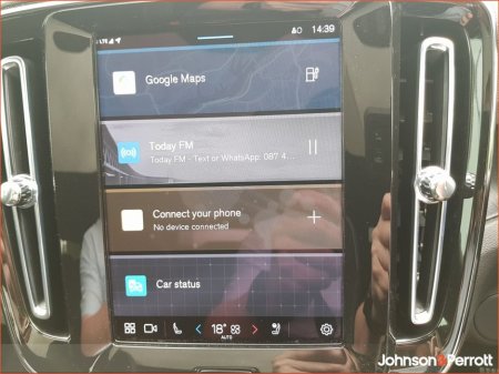 2025 Volvo EC40 82 kwh 252bhp Extended Range Plus (Adaptive Cruise / Glass Roof / BLIS) €46,900 thumbnail