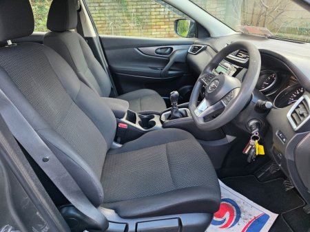 2019 Nissan Qashqai 1.2 XE 18 4DR €17,950 thumbnail