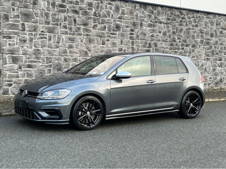 2018 Volkswagen Golf 2.0 R 4MOTION 310PS 5DR A AUTO €28,950 thumbnail