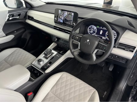 2022 Mitsubishi Outlander - thumbnail 21