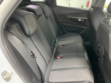 2021 Peugeot 3008 - thumbnail 13