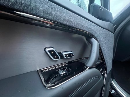 2025 Land Rover Range Rover Sport P460E PHEV 3.0 EDITION *LOW KMS* €119,950 thumbnail